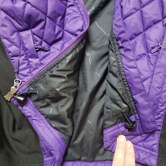 MARMOT Diamond Quilted Vest, insulated Size Medium - Purple - Picture 9 of 13